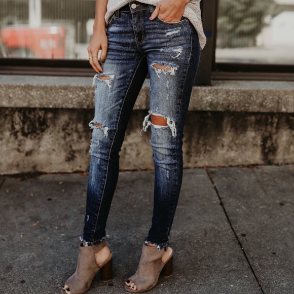 SwankStyles Denim - LAST 1 ❤️ SZ 11/29 Distressed Frayed Skinny Jeans